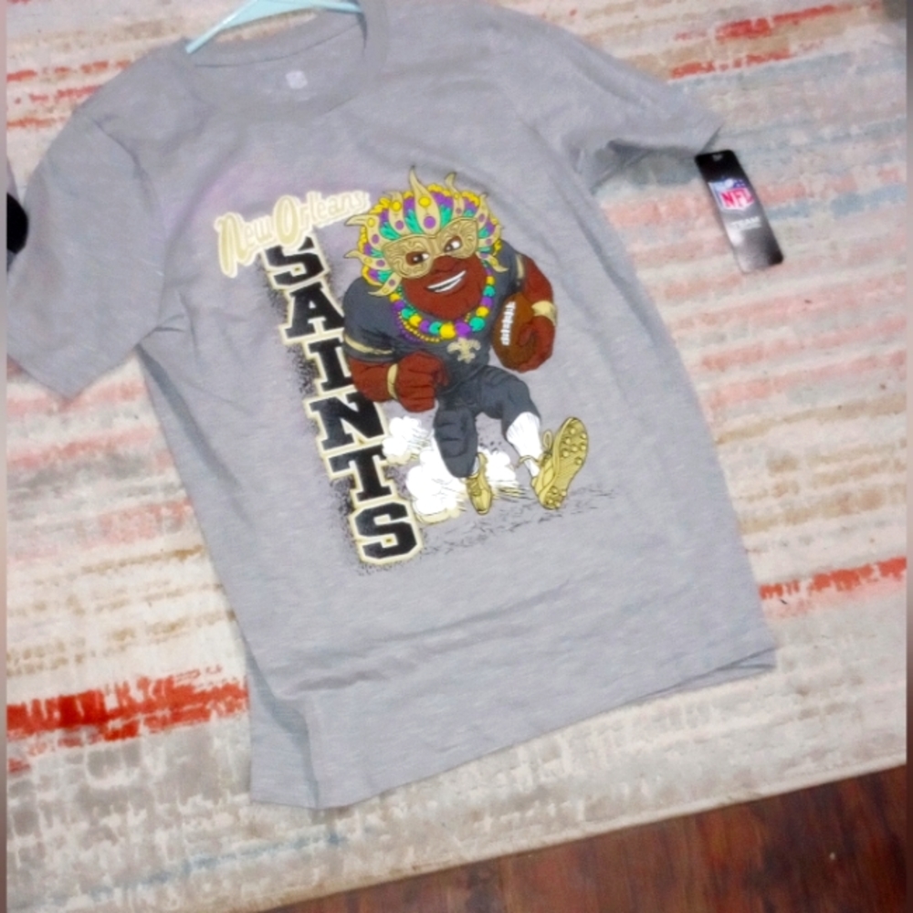 Saints Marti Gra tee shirt